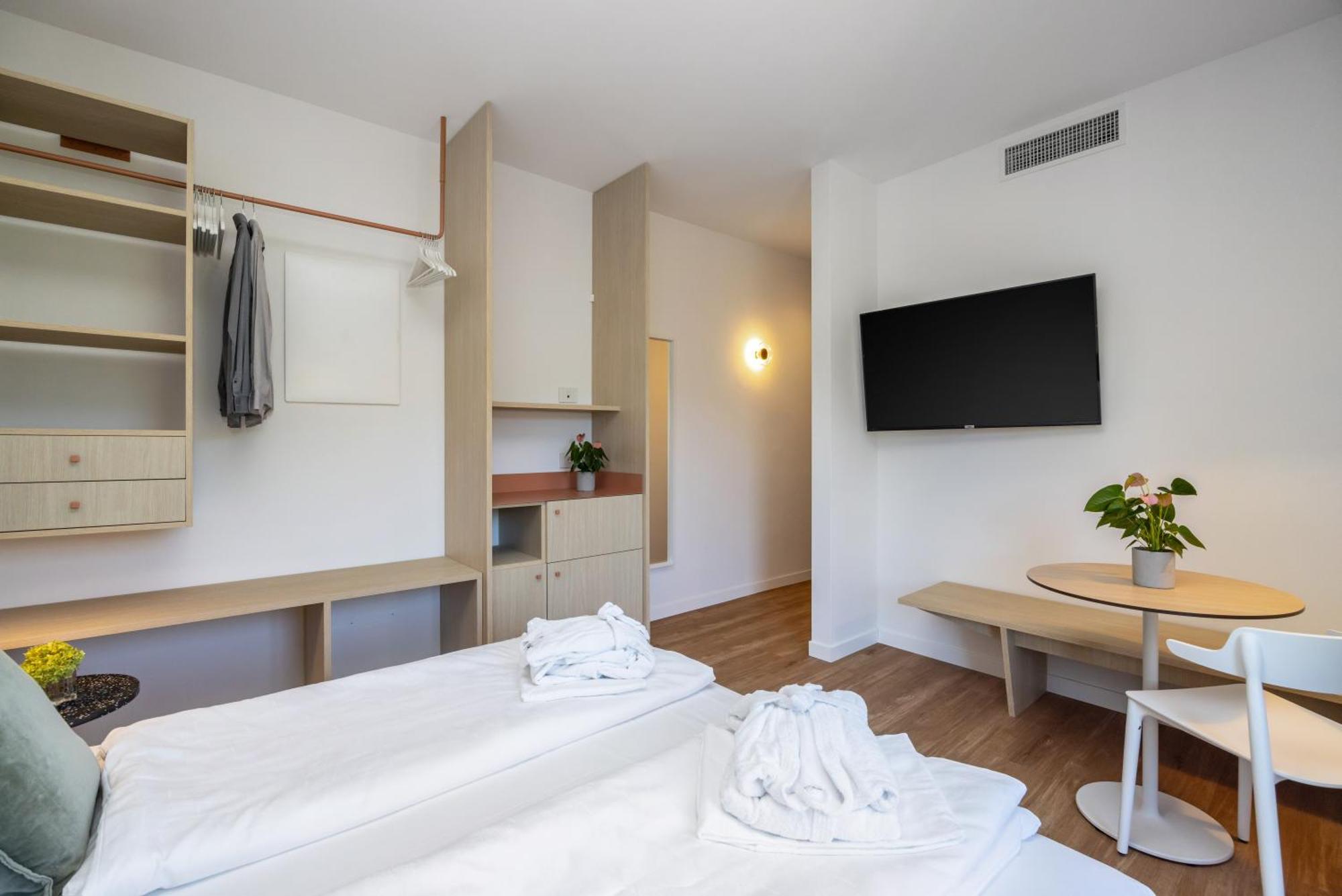 Hotel Al Sorriso Greenpark & Wellness Levico Terme Rum bild
