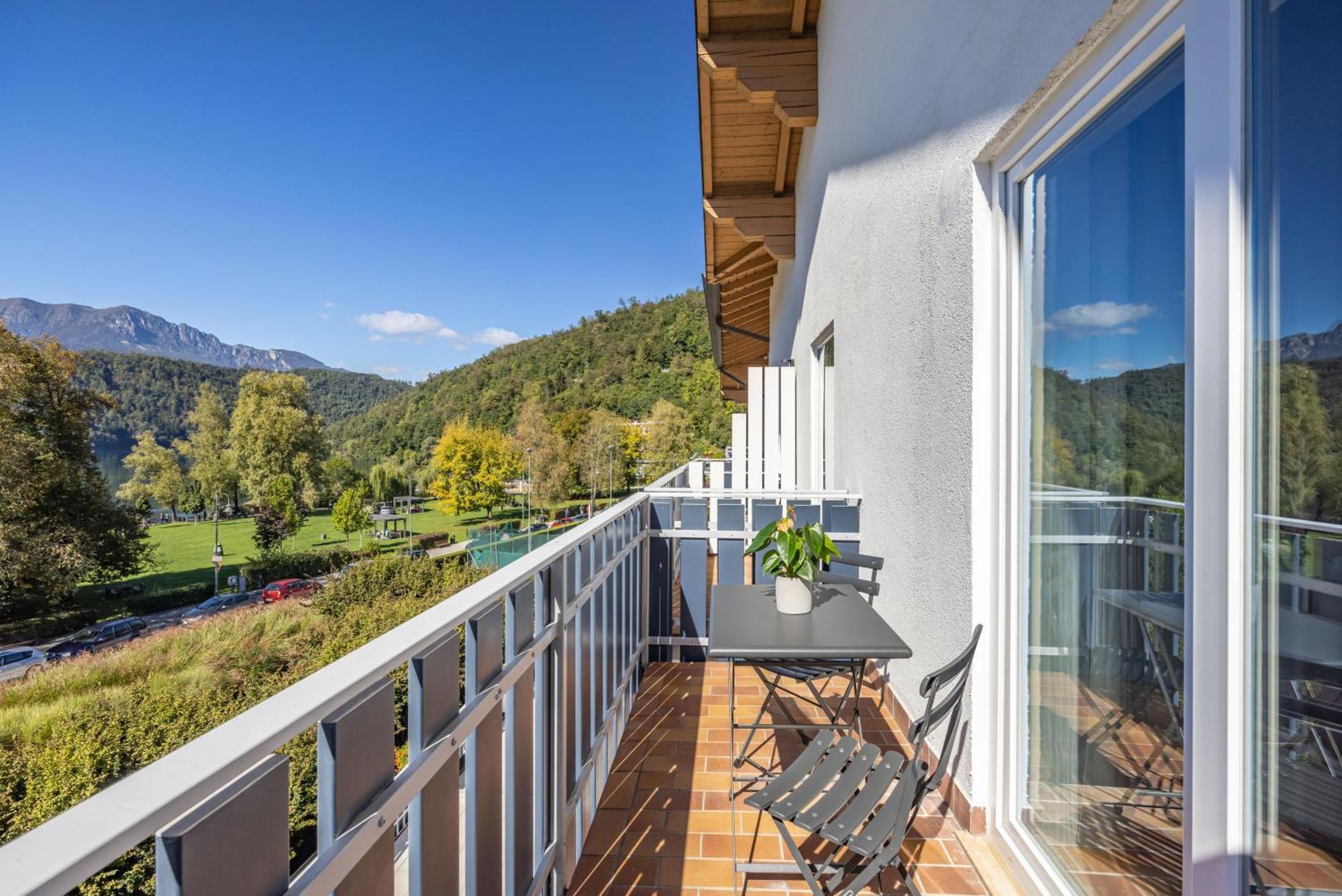 Hotel Al Sorriso Greenpark & Wellness Levico Terme Rum bild