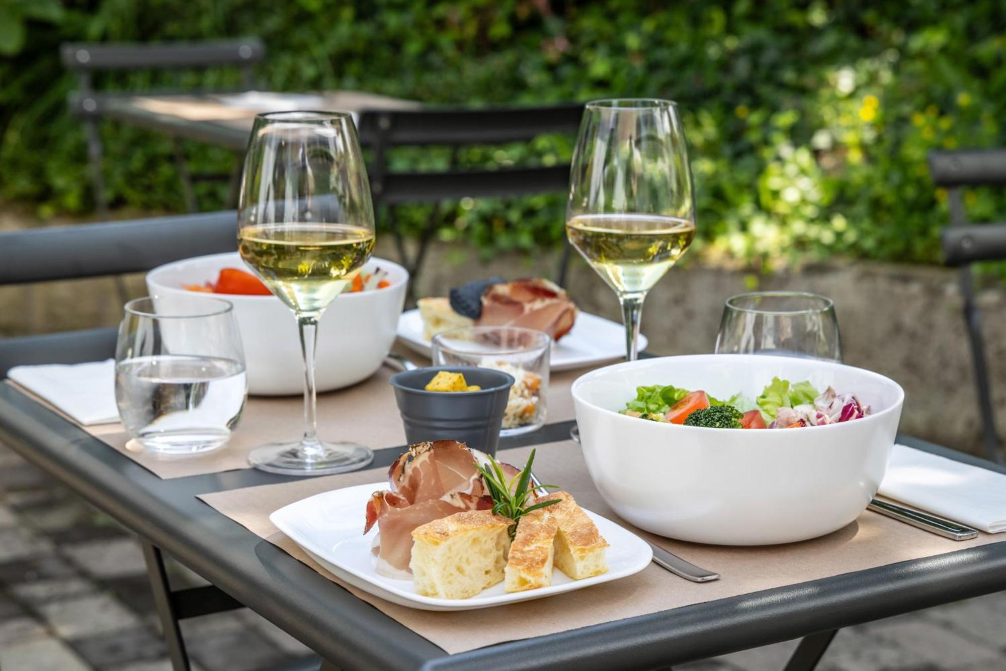 Hotel Al Sorriso Greenpark & Wellness Levico Terme Exteriör bild