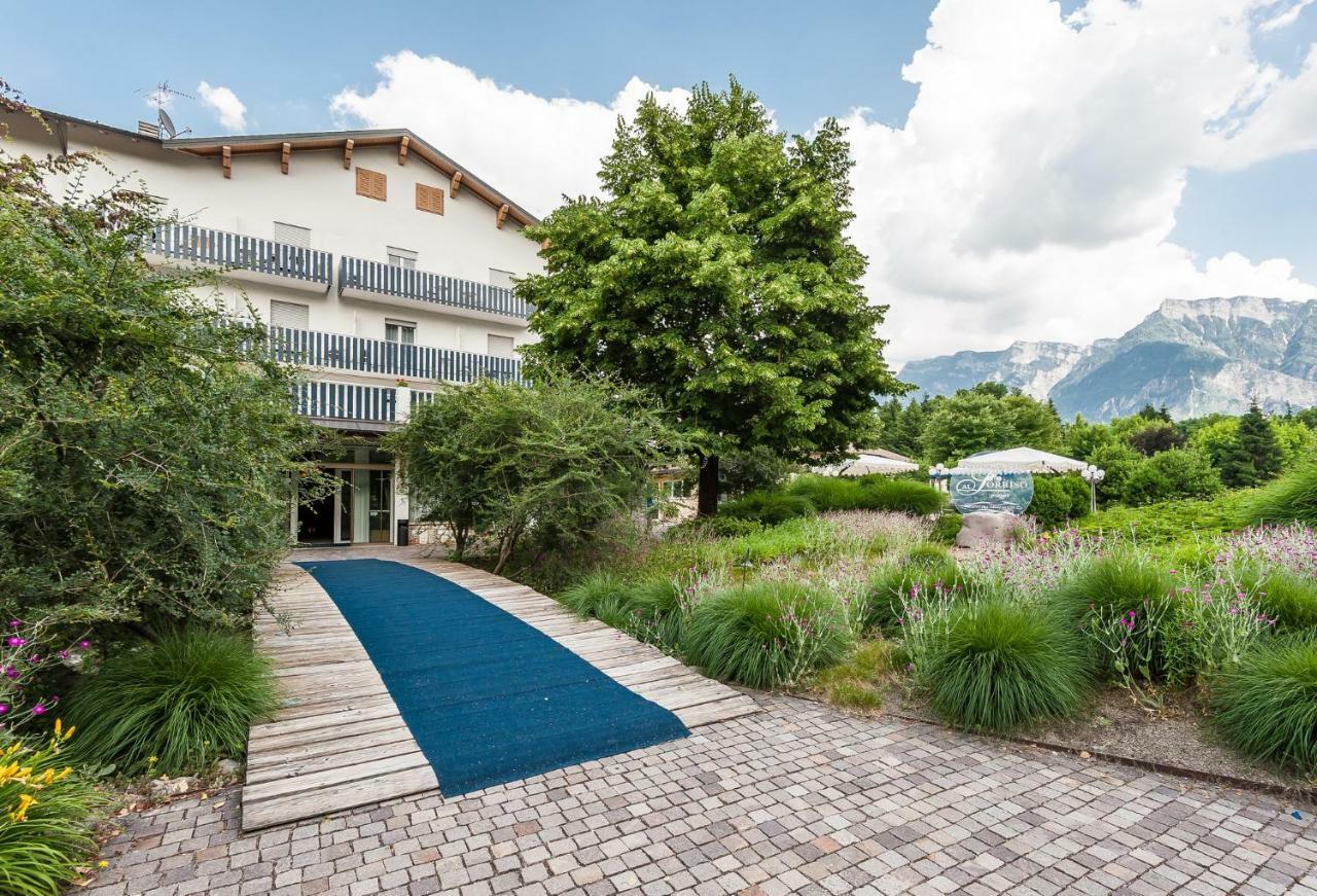 Hotel Al Sorriso Greenpark & Wellness Levico Terme Exteriör bild